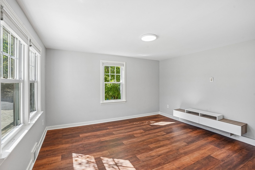 148 South Quinsigamond Ave
