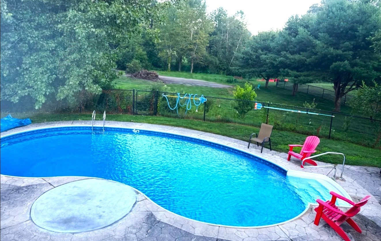 6 Clover Hill Road
