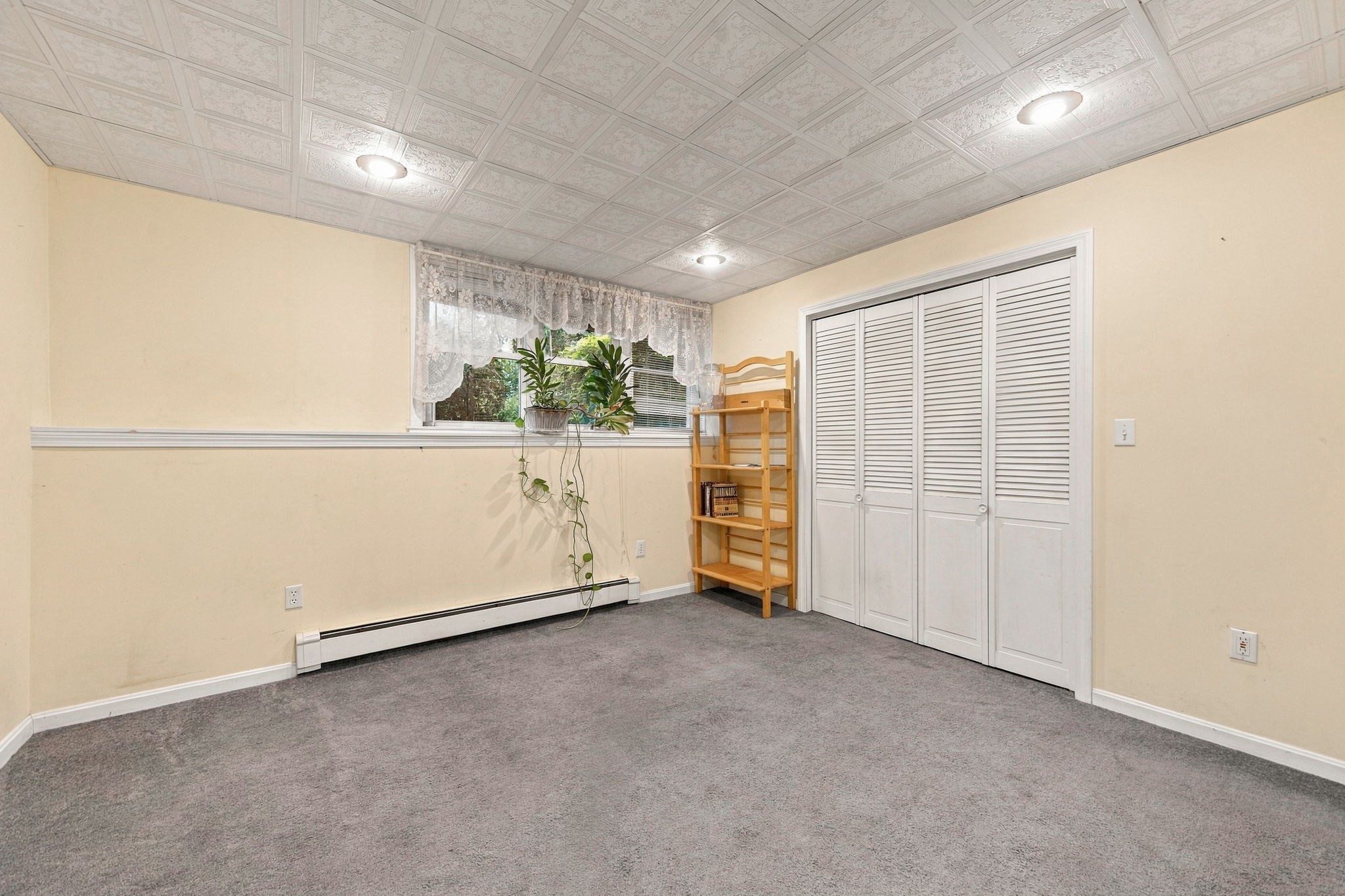 6 Clover Hill Road