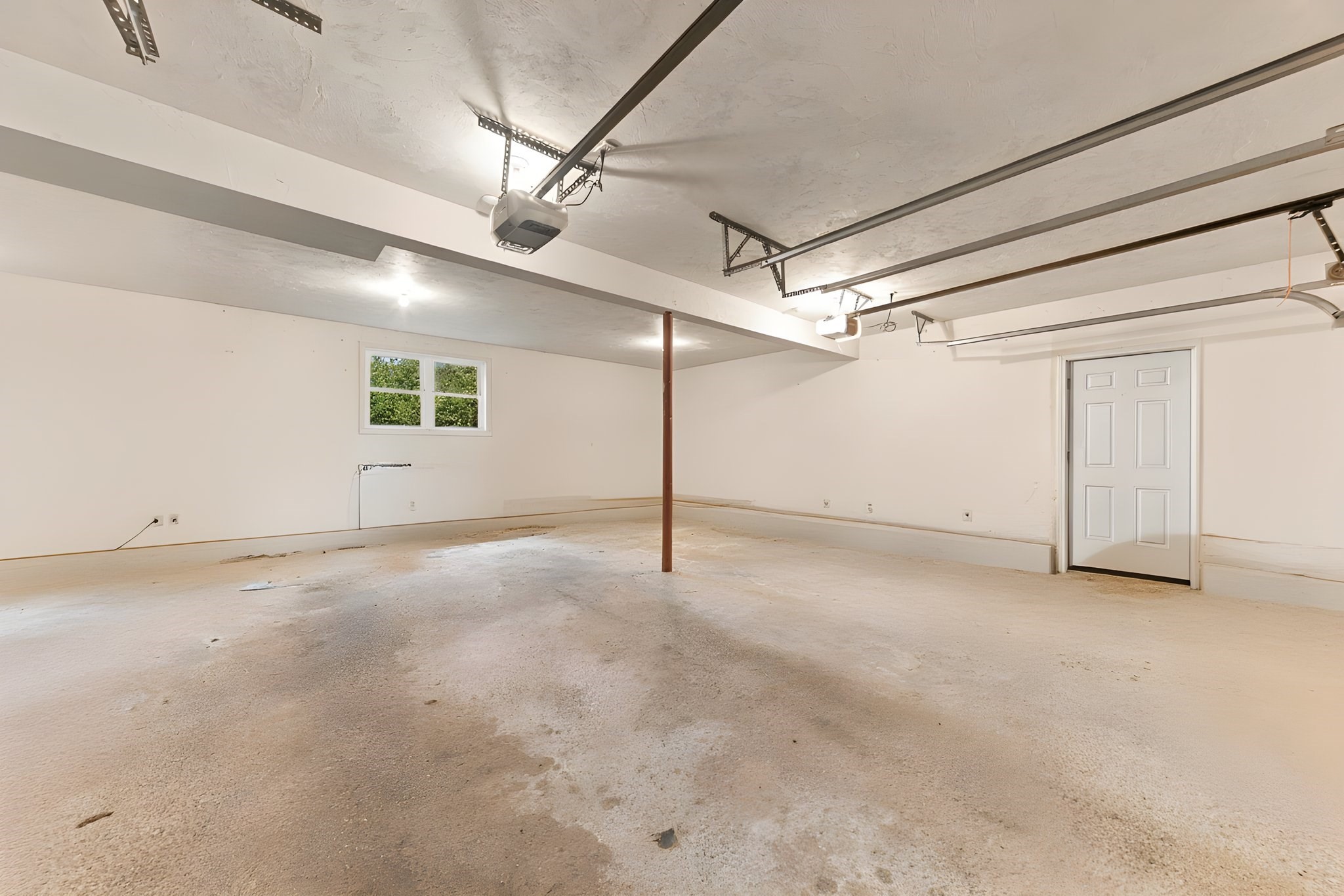 6 Clover Hill Road