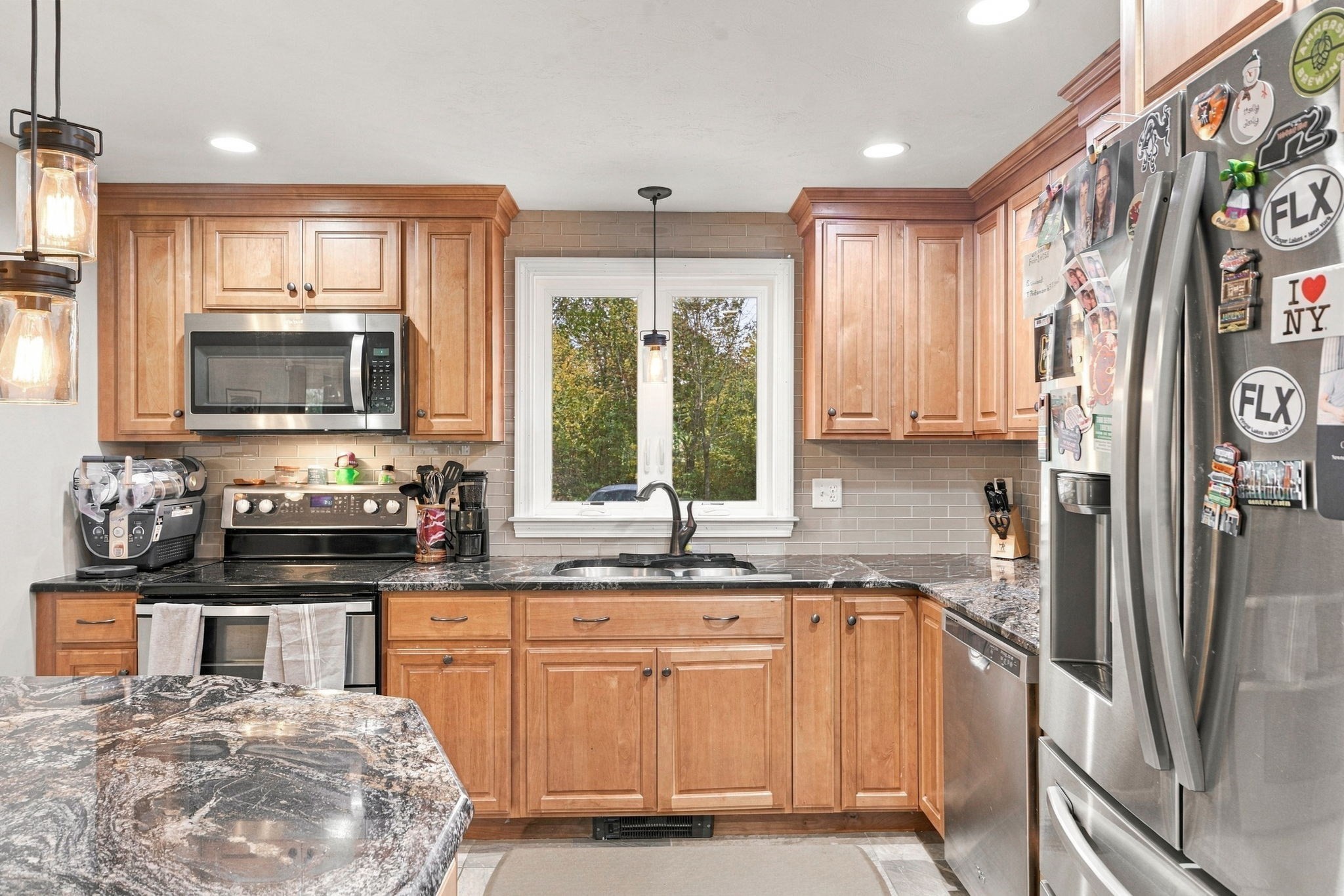 6 Clover Hill Road