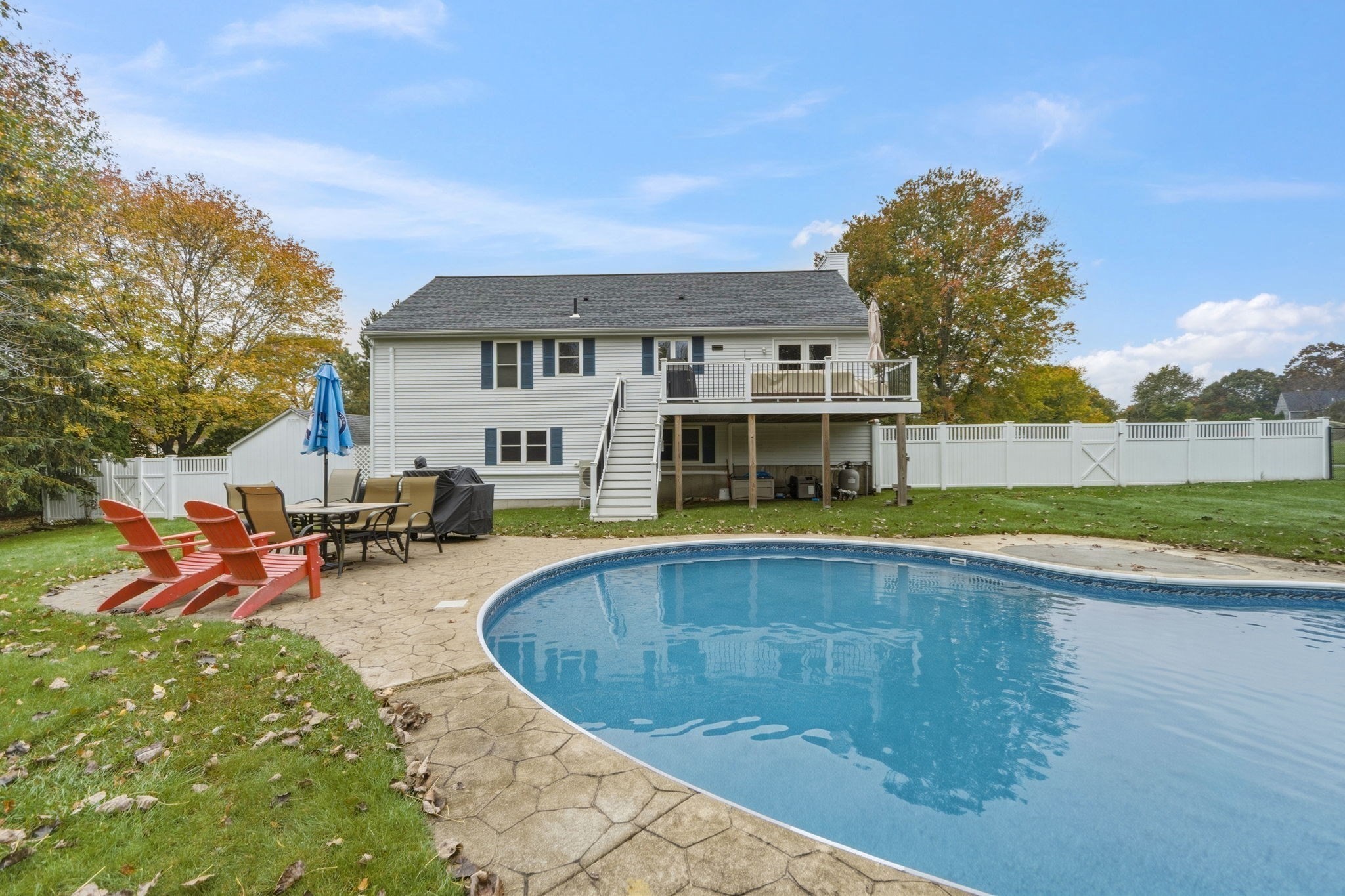 6 Clover Hill Road