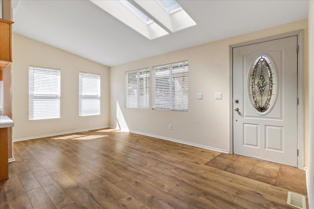 3060 Porter Street Unit: 27