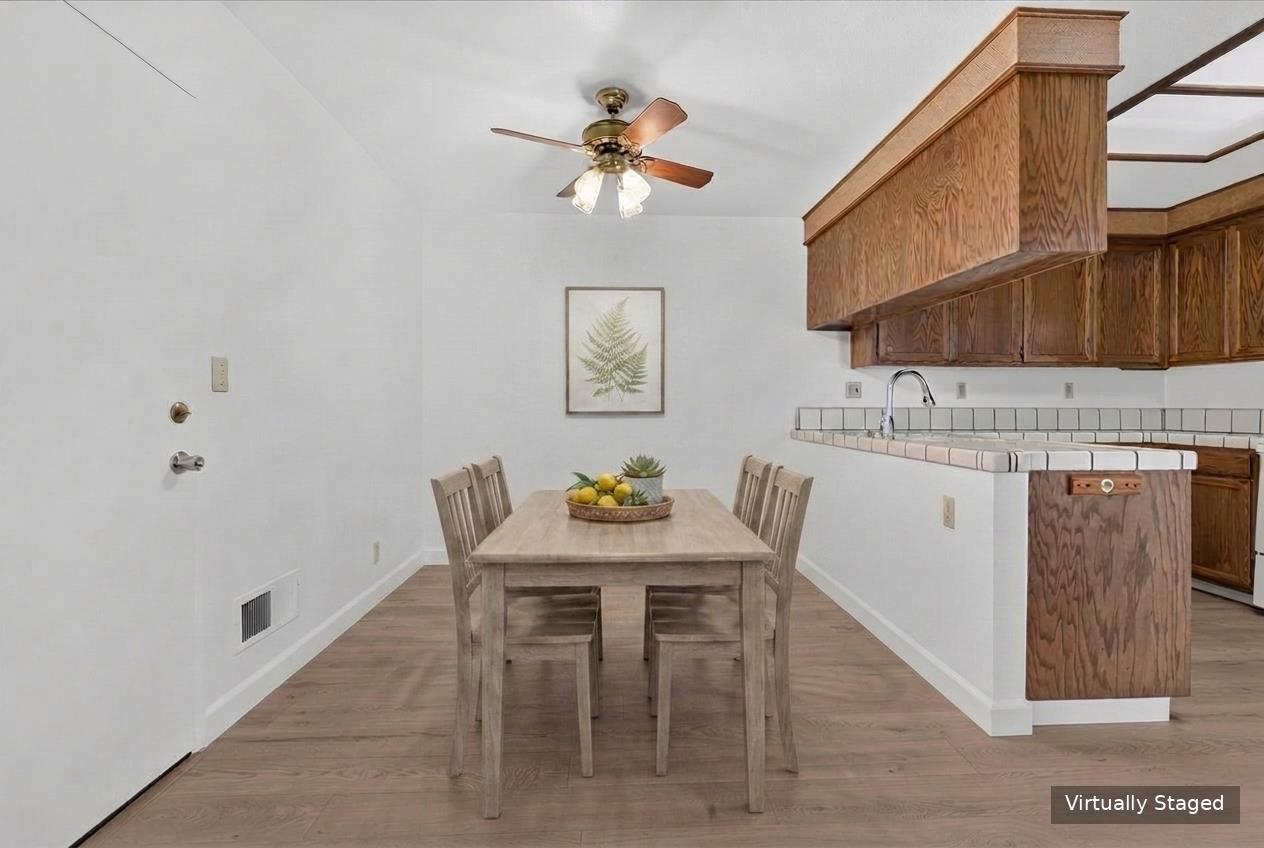 232 W Alvin DR