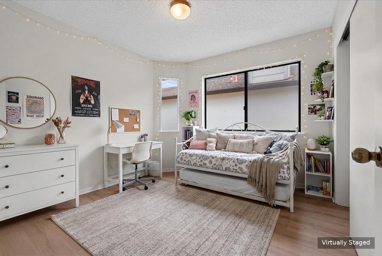 232 W Alvin DR