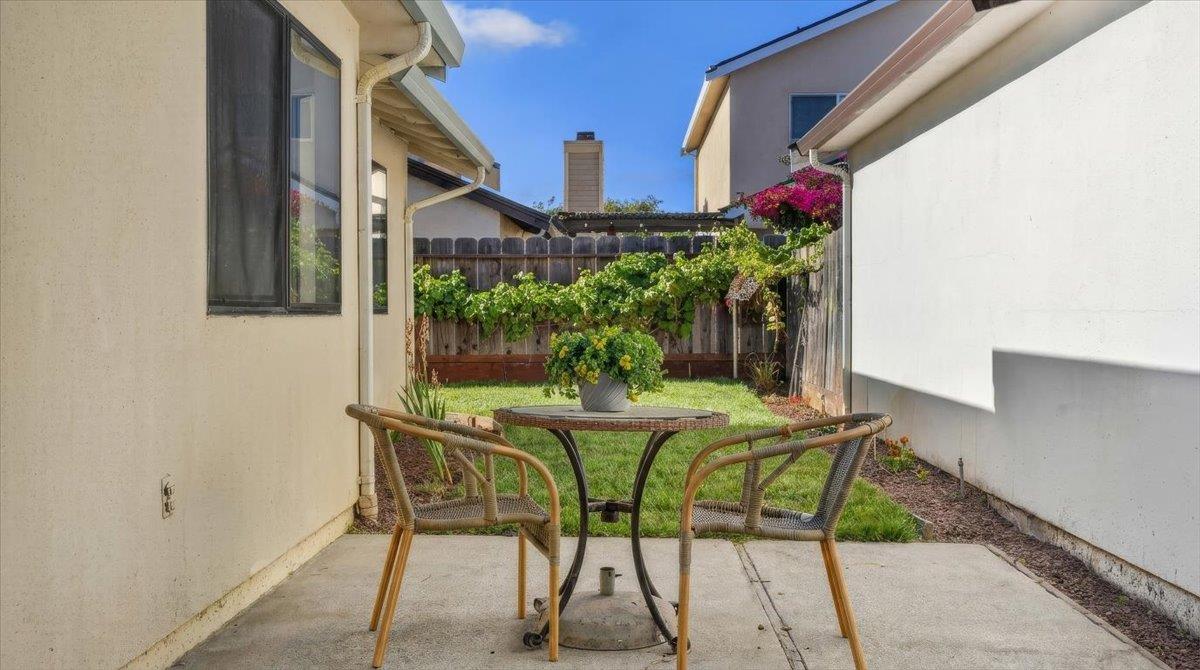 232 W Alvin DR