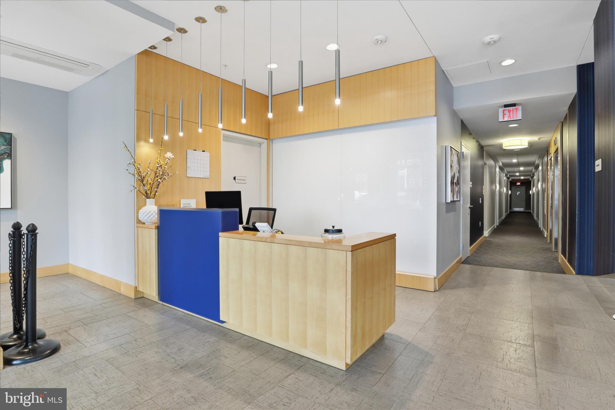 1320 FENWICK LANE 805