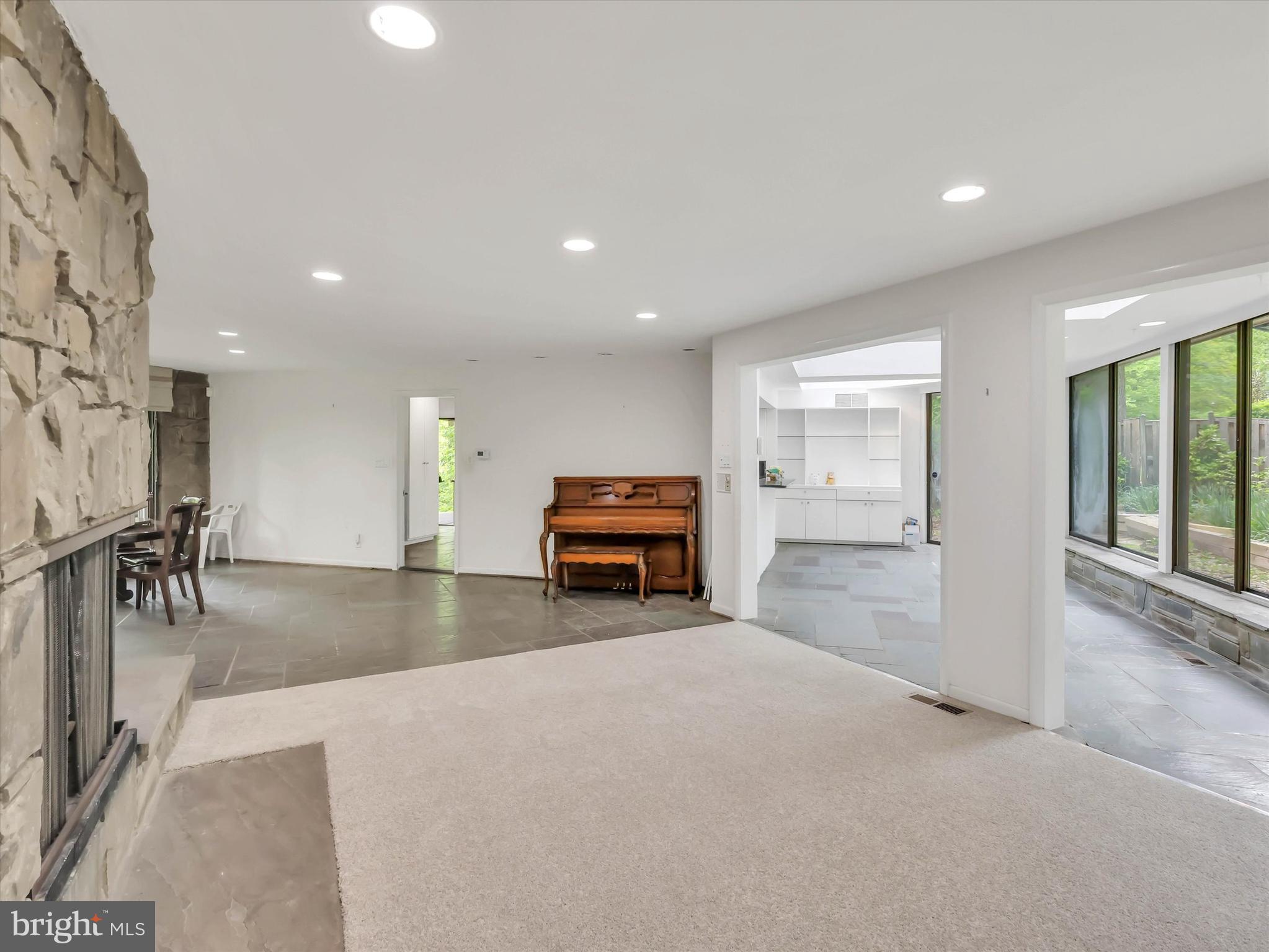 6509 BRADLEY BOULEVARD