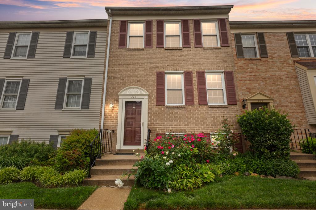 711 IVY LEAGUE LANE Unit: 22-130