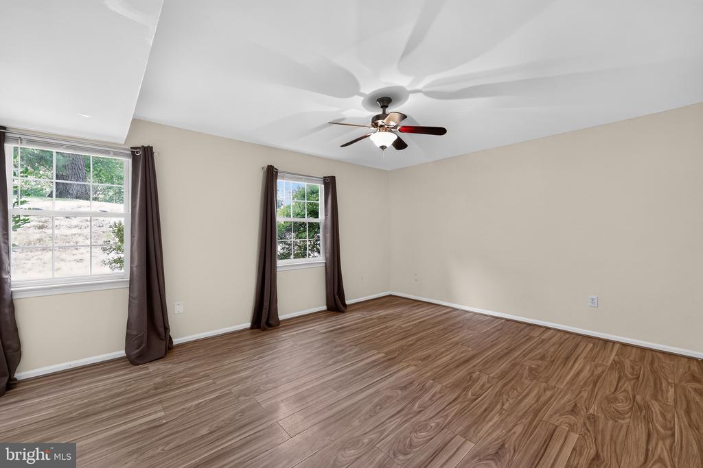 20220 SHIPLEY TERRACE Unit: 102
