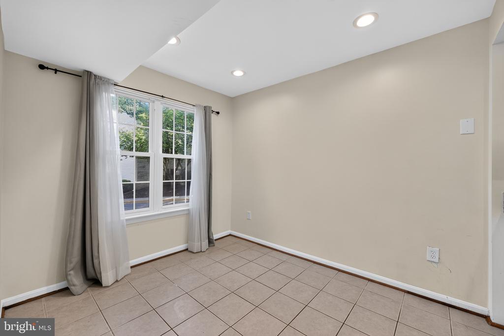 20220 SHIPLEY TERRACE Unit: 102
