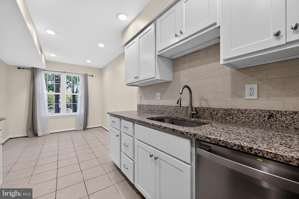 20220 SHIPLEY TERRACE Unit: 102