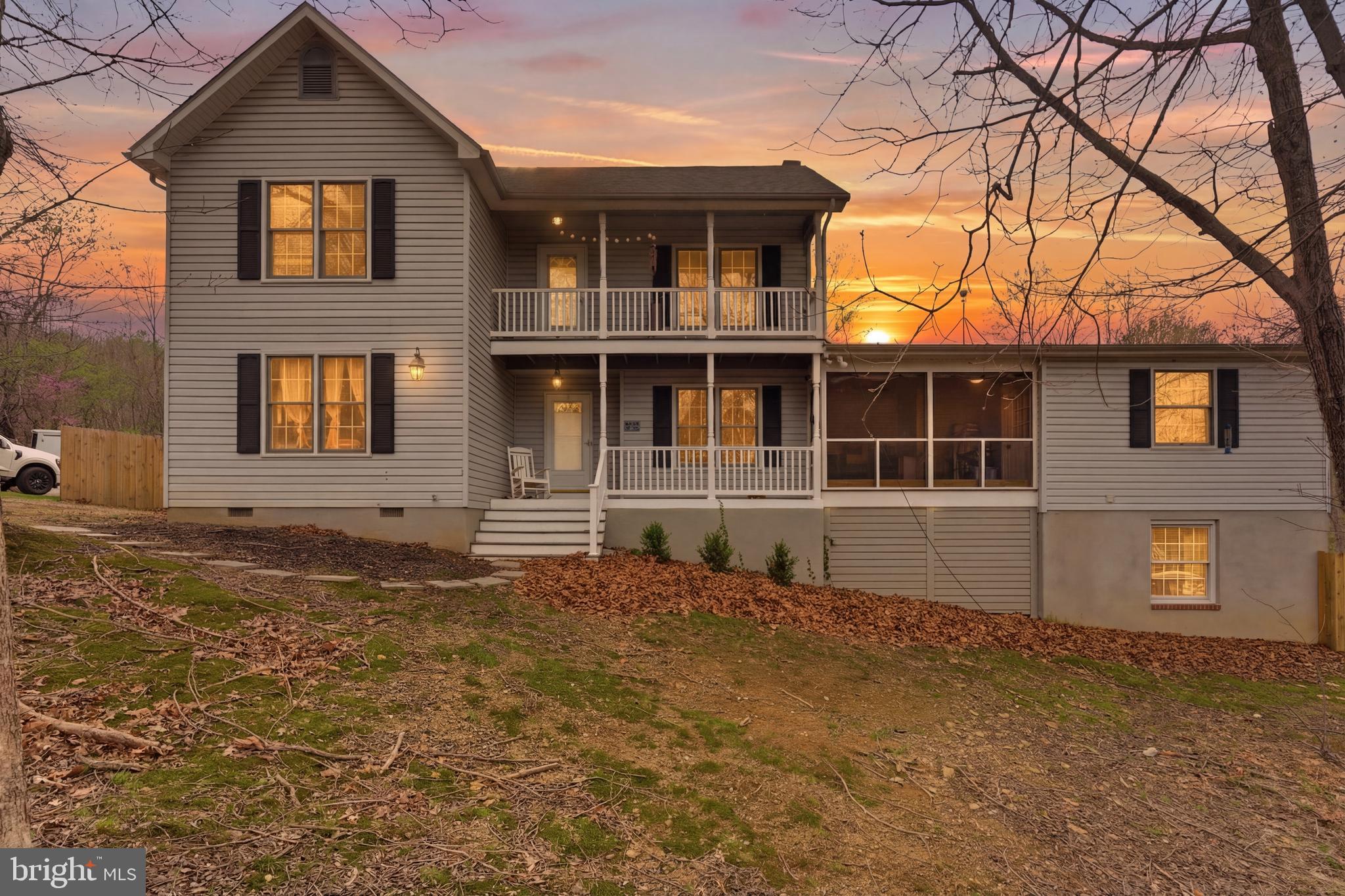 3608 N RED OAK LANE
