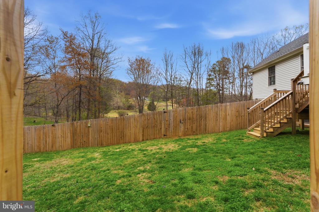 3608 N RED OAK LANE