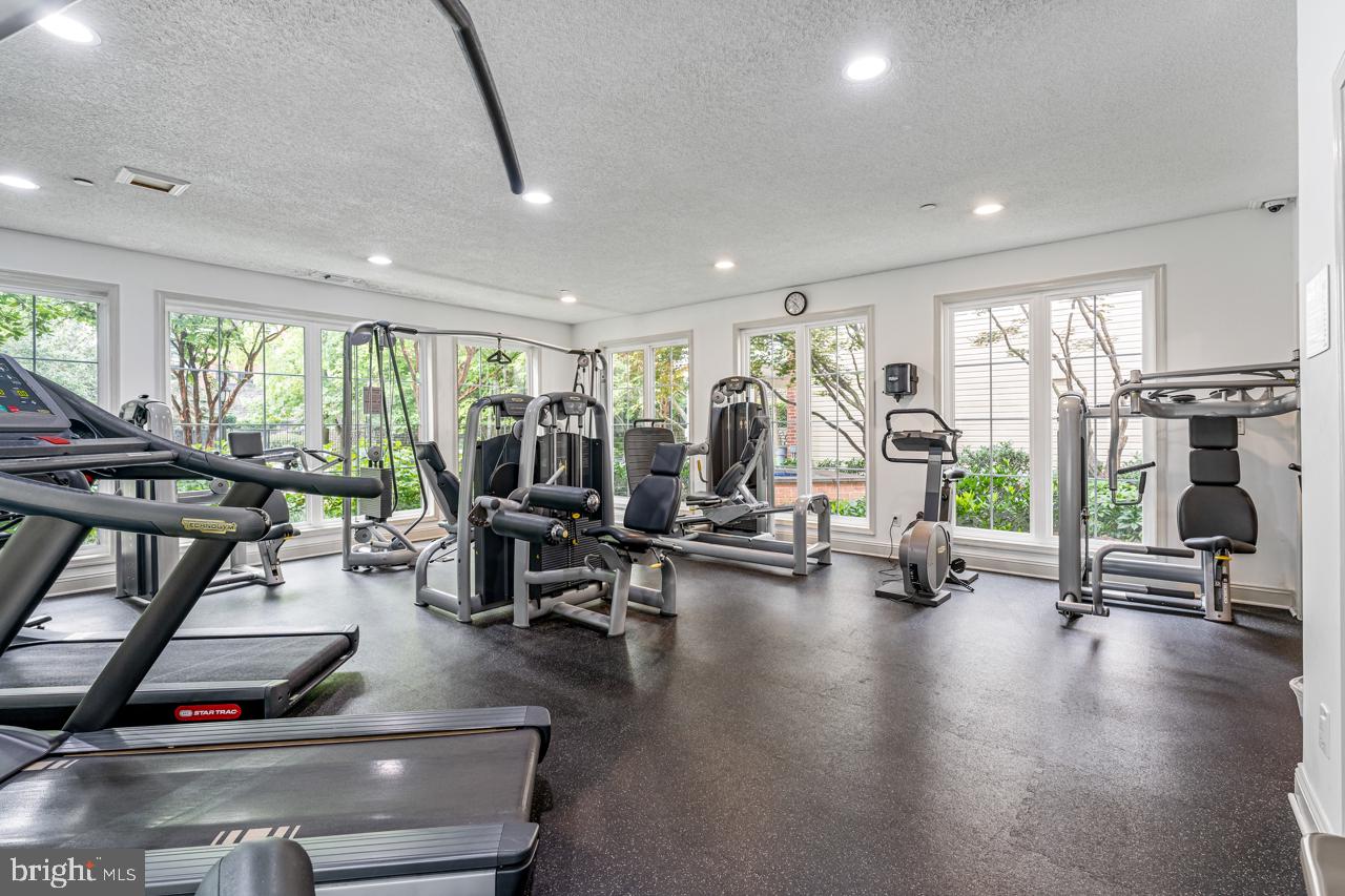 1504 LINCOLN WAY Unit: 209