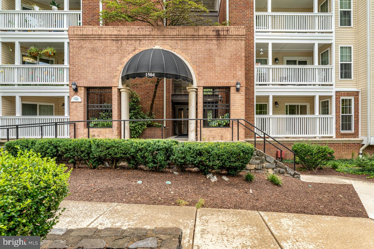1504 LINCOLN WAY Unit: 209