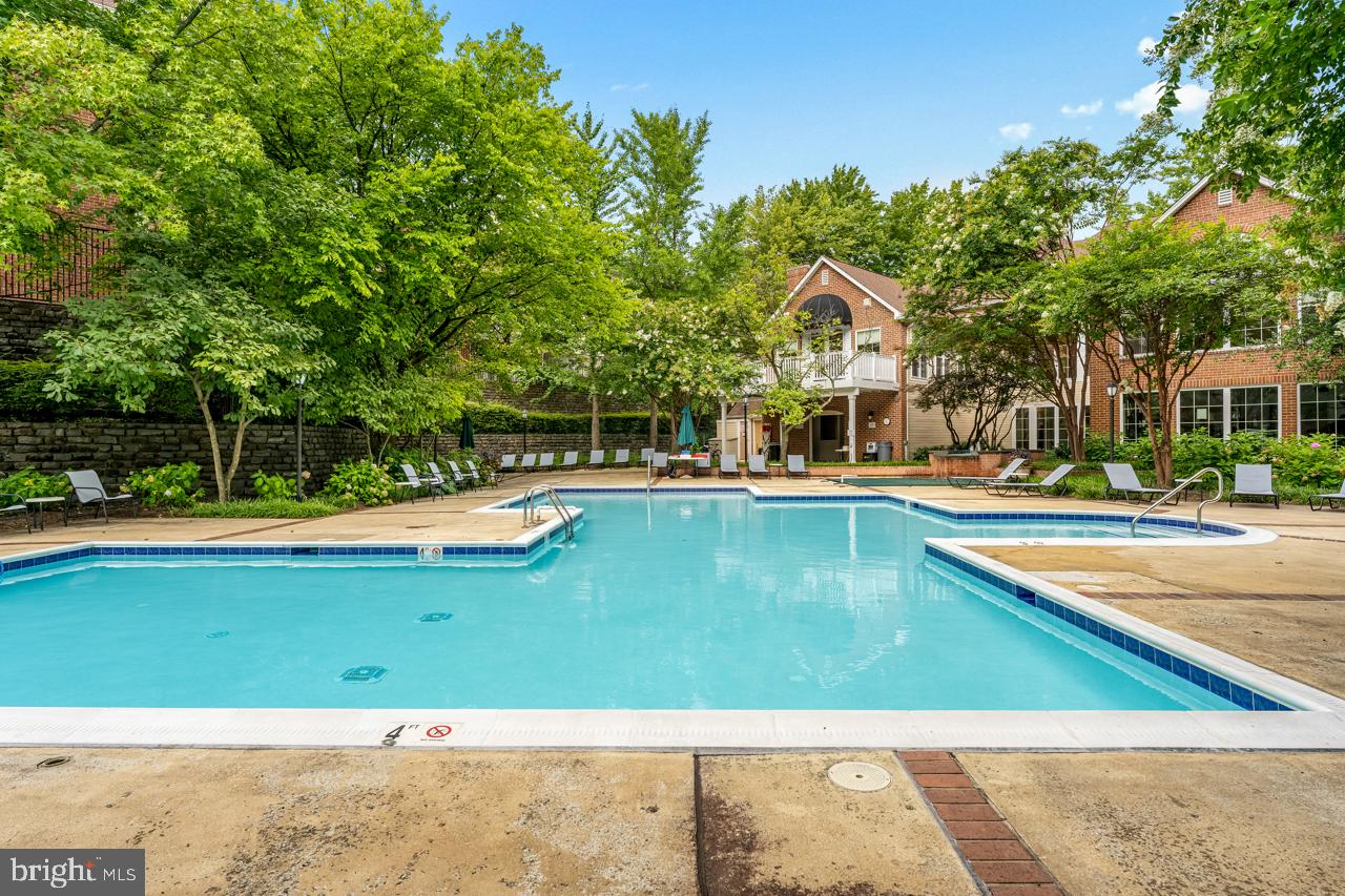 1504 LINCOLN WAY Unit: 209