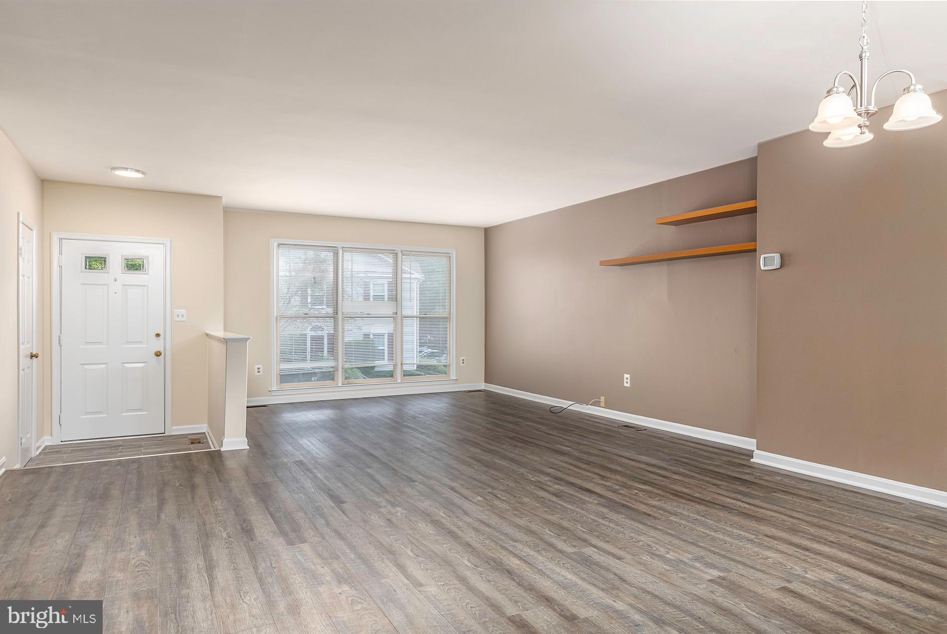 8321 Ridge Crossing Ln