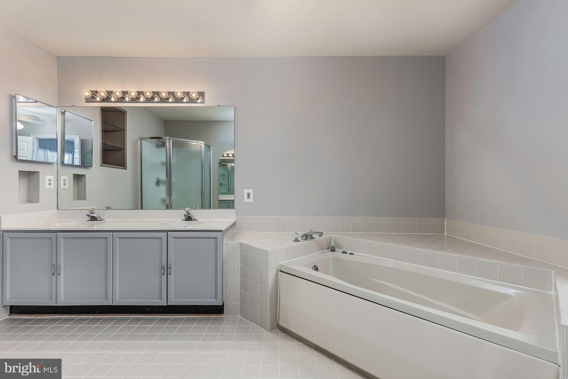 8321 Ridge Crossing Ln