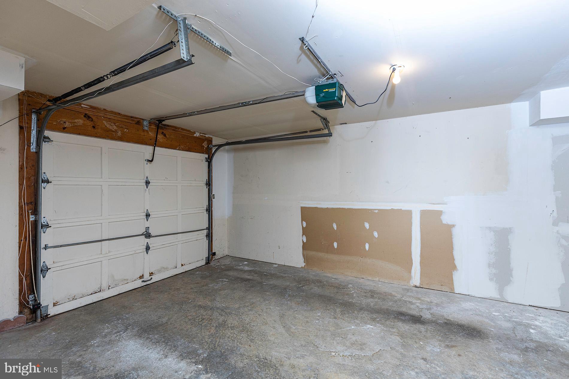 8321 Ridge Crossing Ln