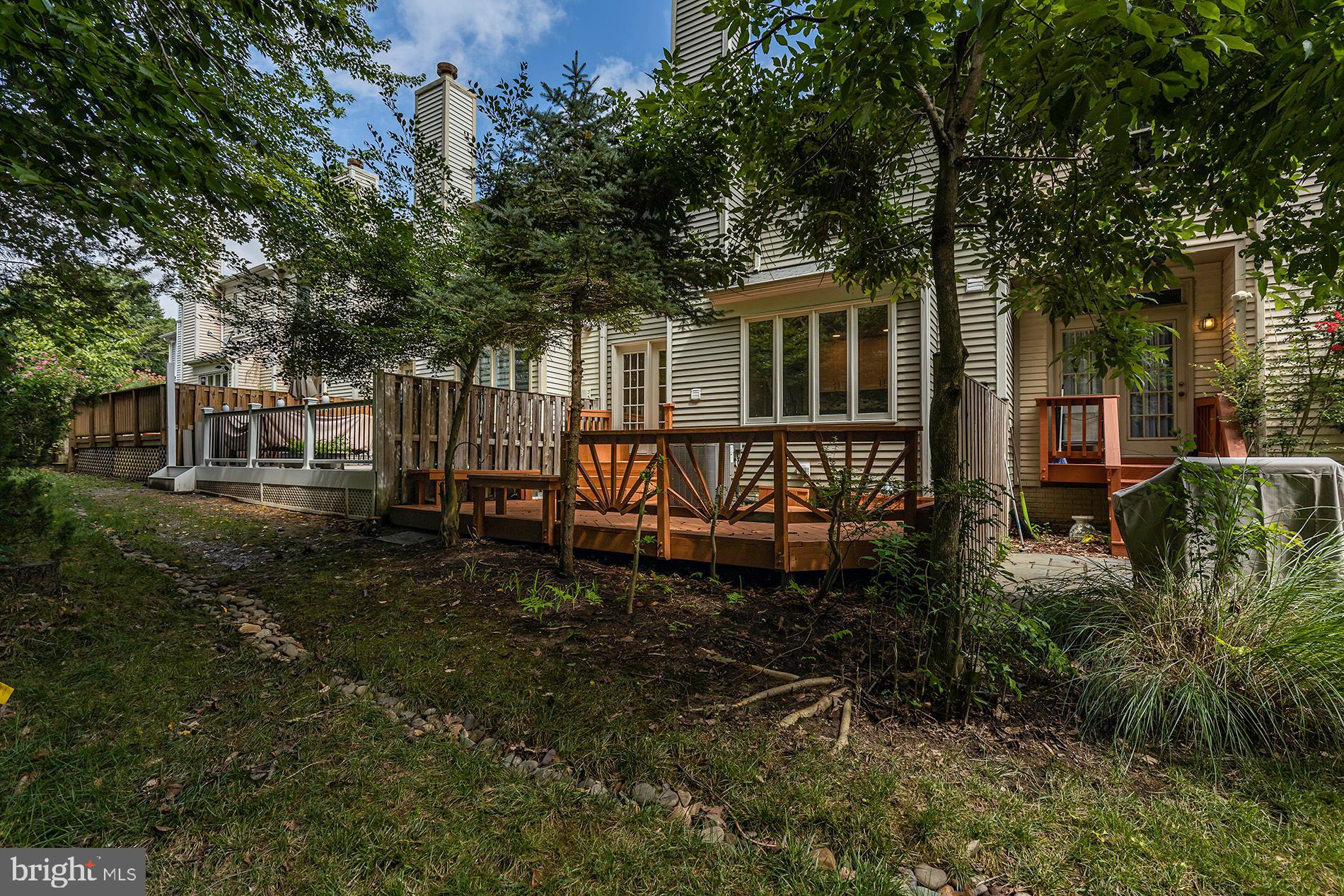 8321 Ridge Crossing Ln