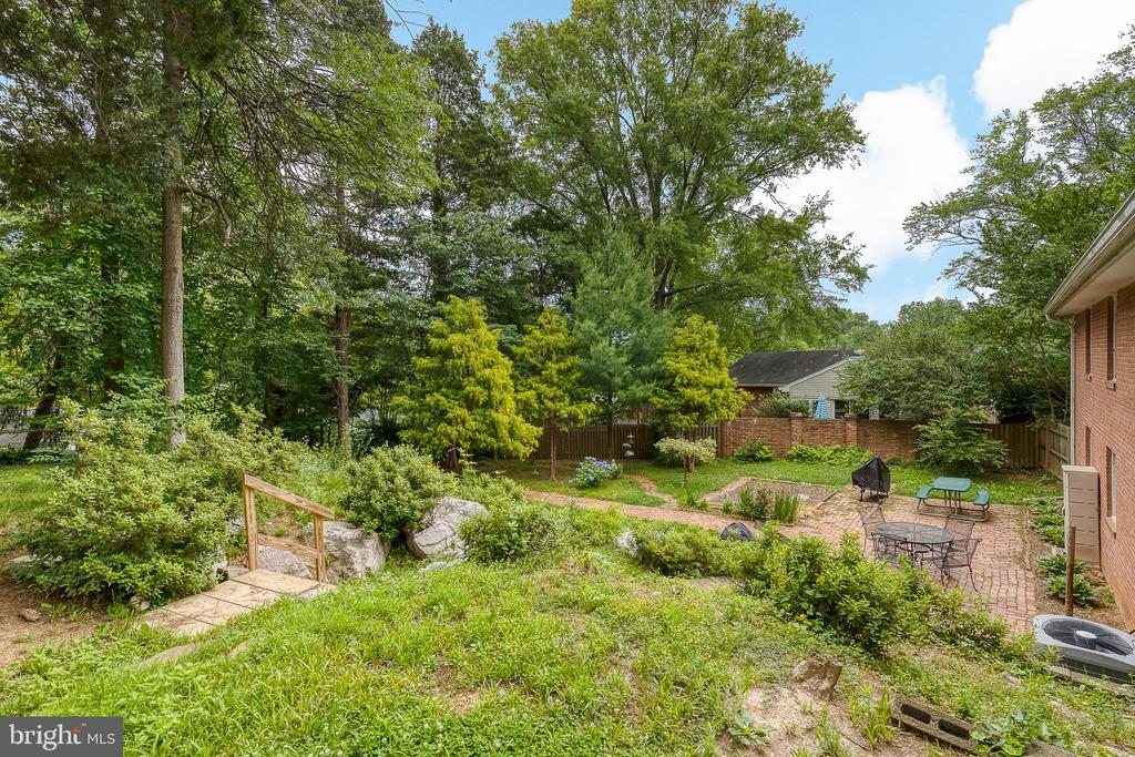 7908 JANSEN DR