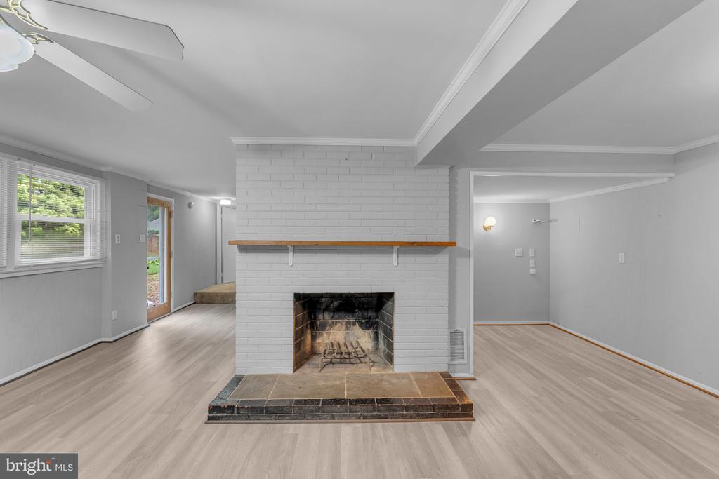 7908 JANSEN DR