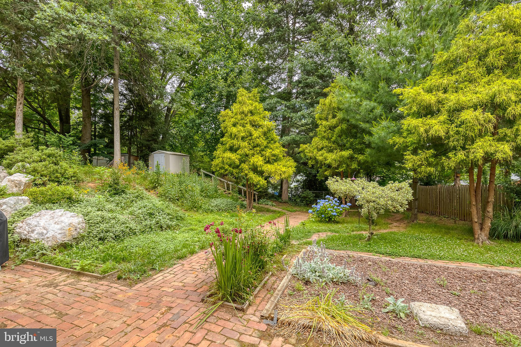 7908 JANSEN DR