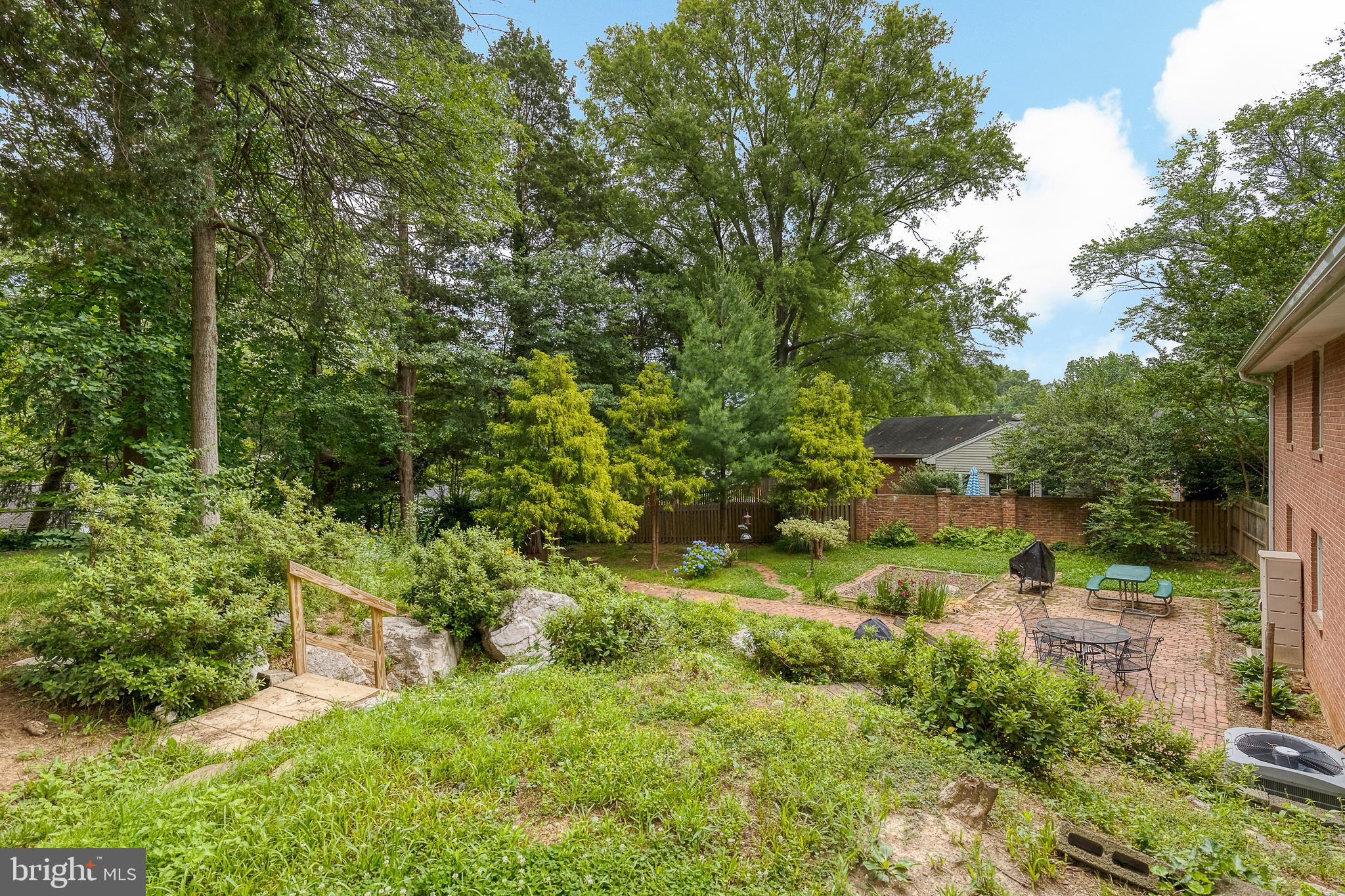 7908 JANSEN DR