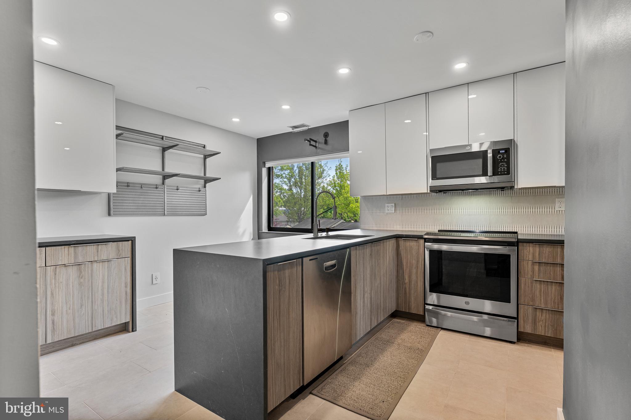 11120 HARBOR COURT 1120