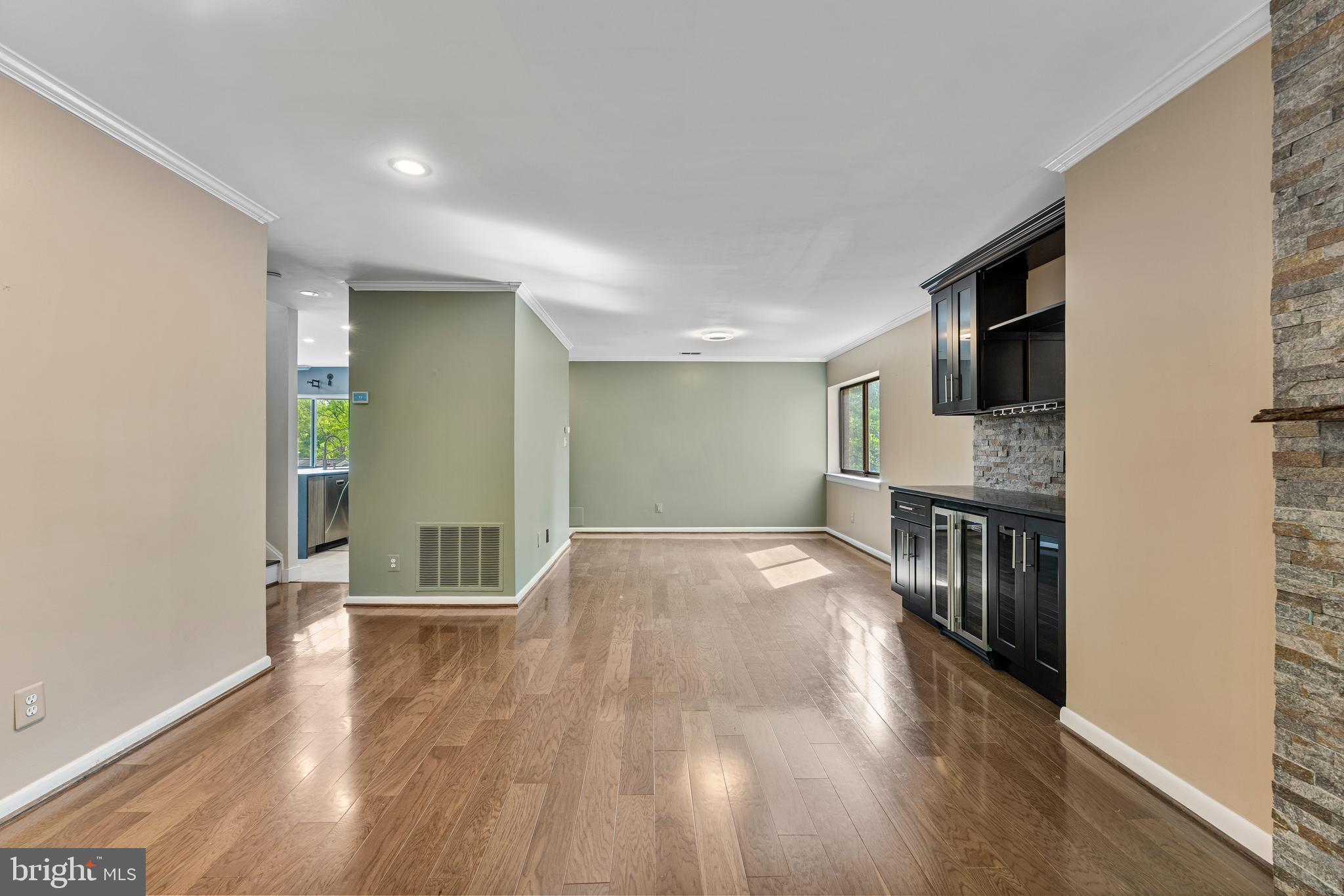 11120 HARBOR COURT 1120