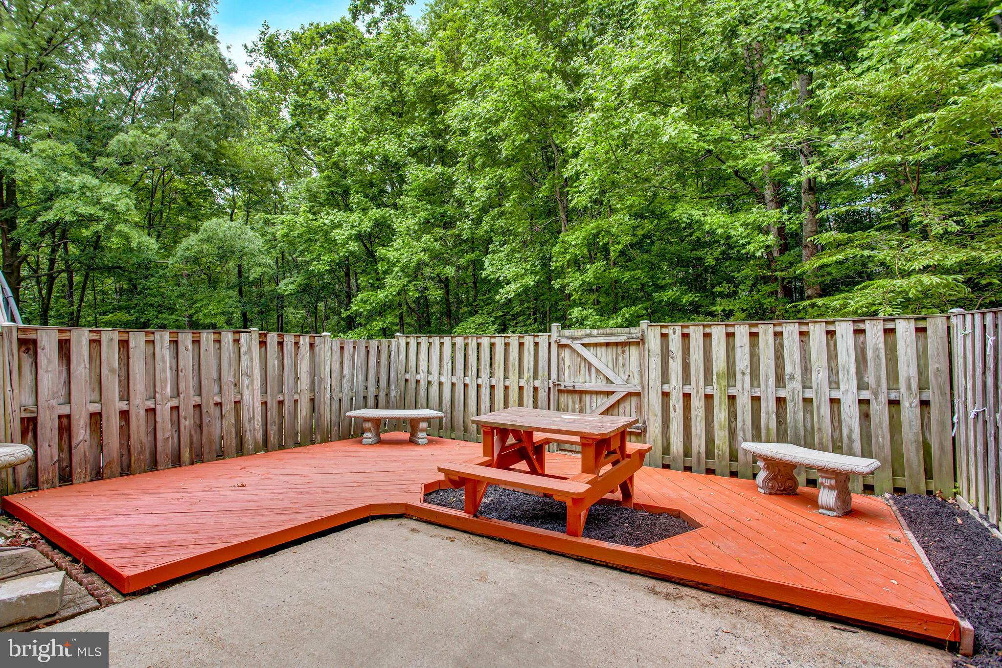 6066 HOLLOW HILL LANE