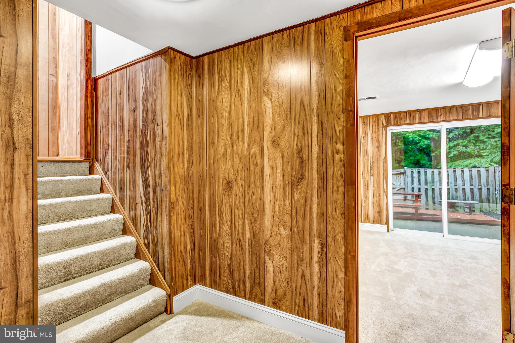 6066 HOLLOW HILL LANE
