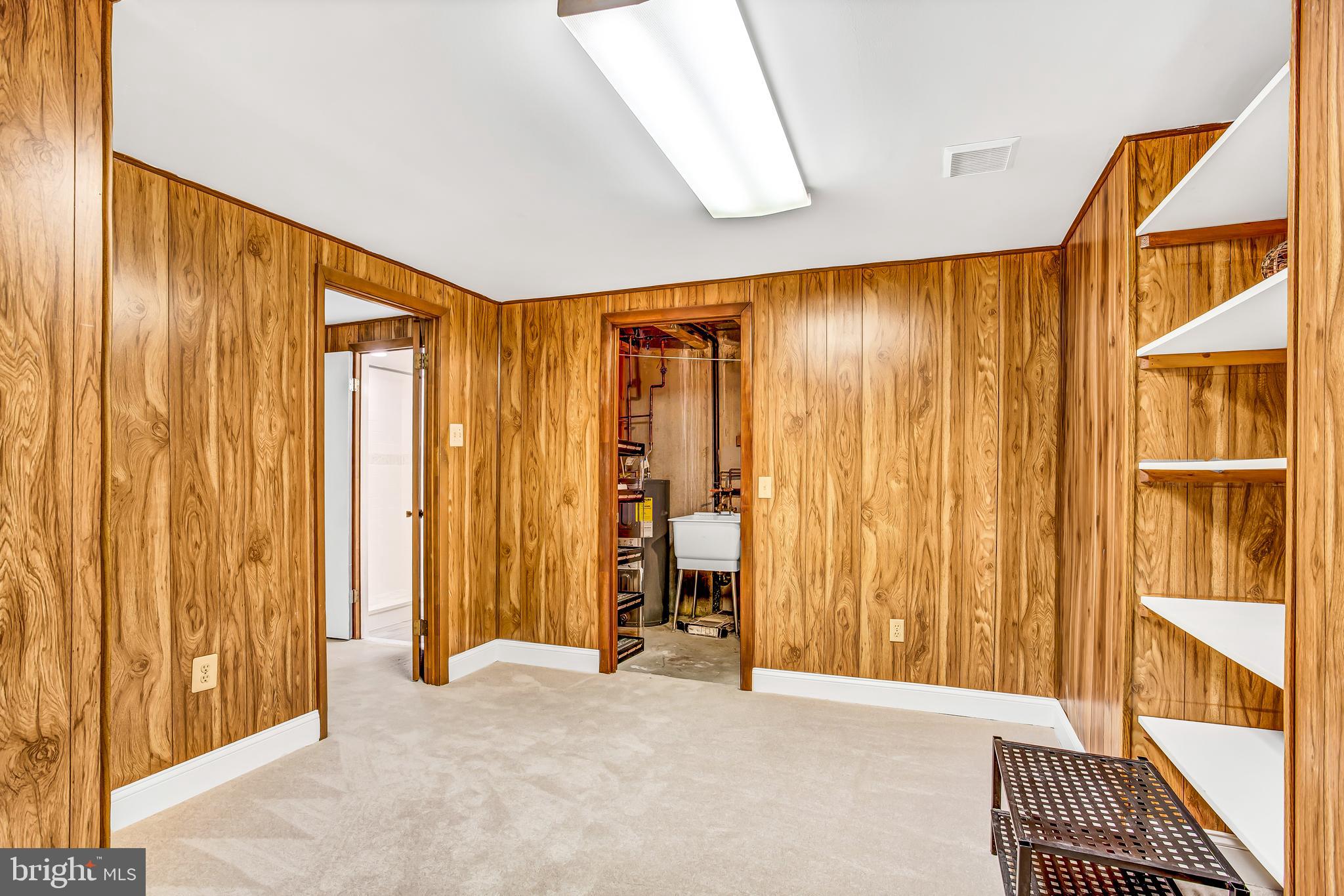 6066 HOLLOW HILL LANE