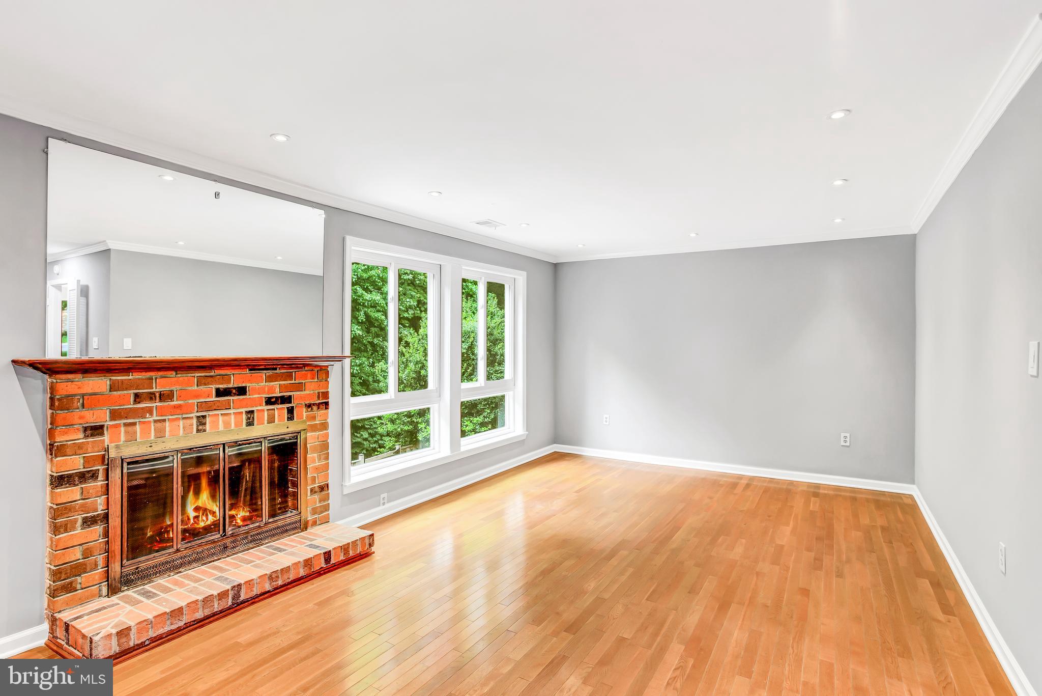 6066 HOLLOW HILL LANE