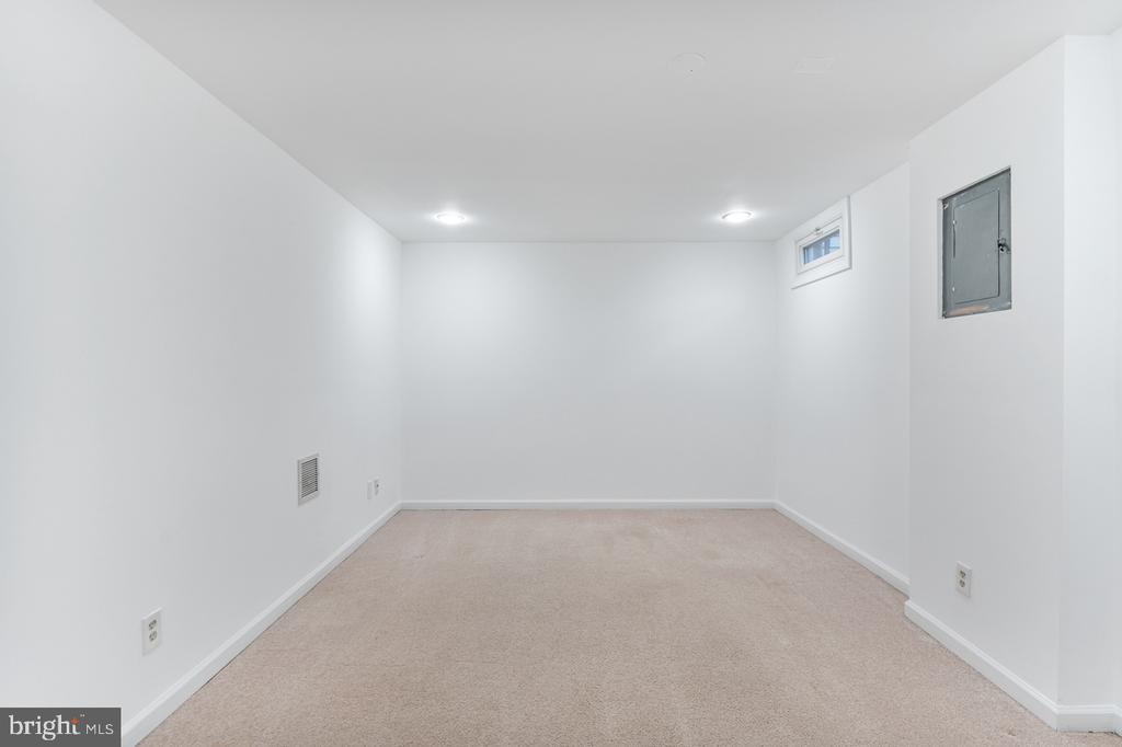 11562 IVY BUSH COURT