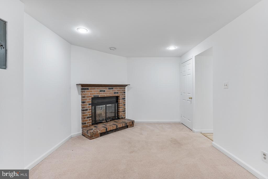 11562 IVY BUSH COURT
