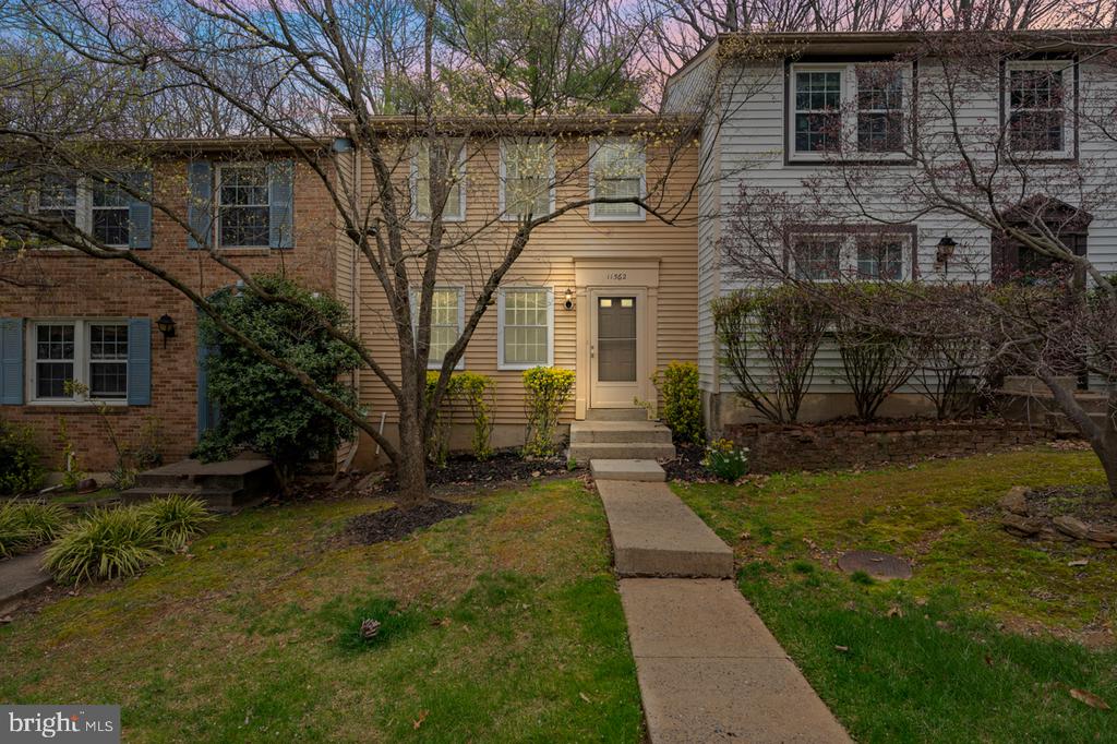 11562 IVY BUSH COURT