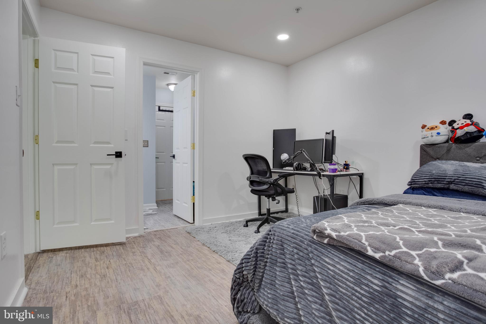 1049 GARDENVIEW LOOP #201
