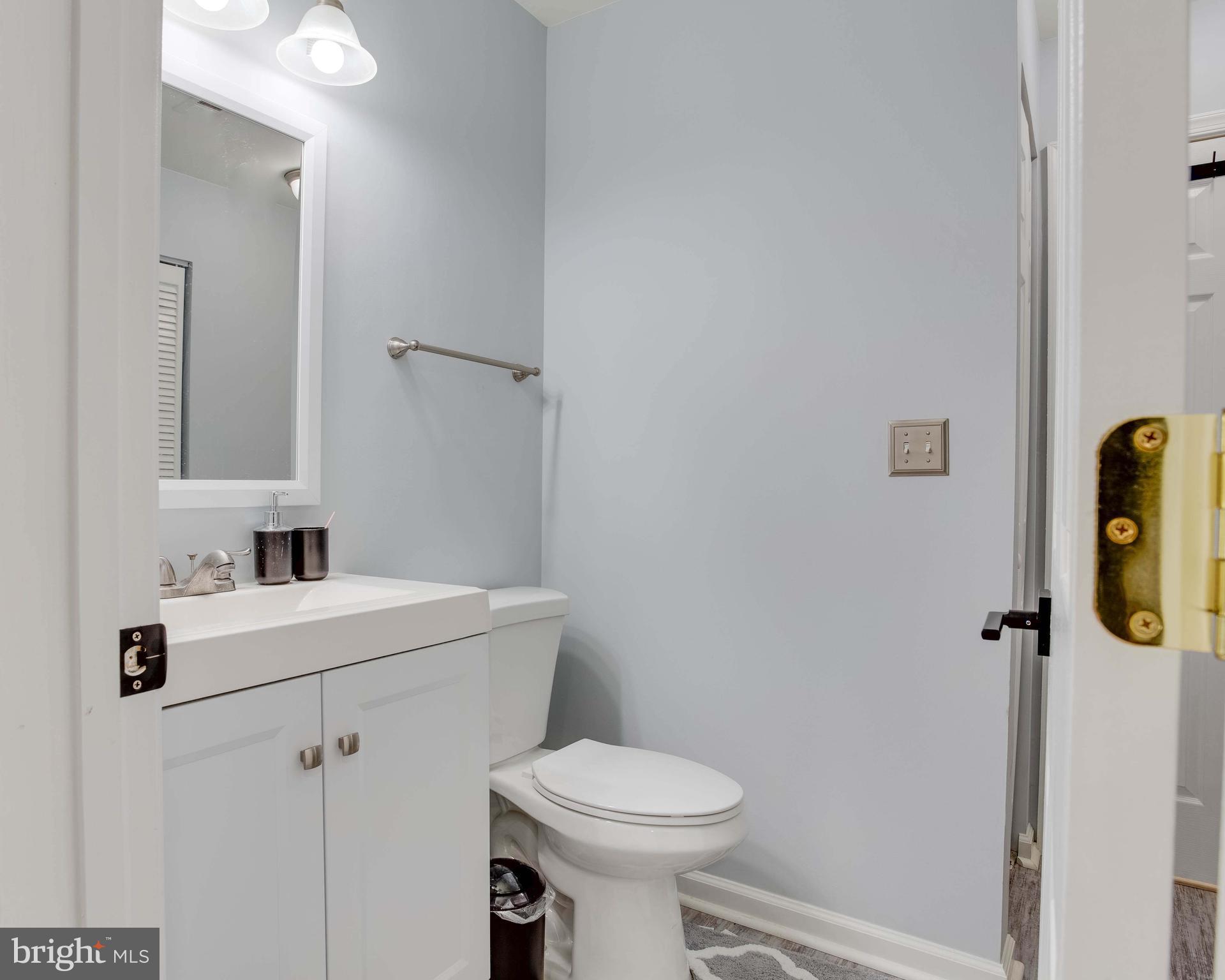1049 GARDENVIEW LOOP #201