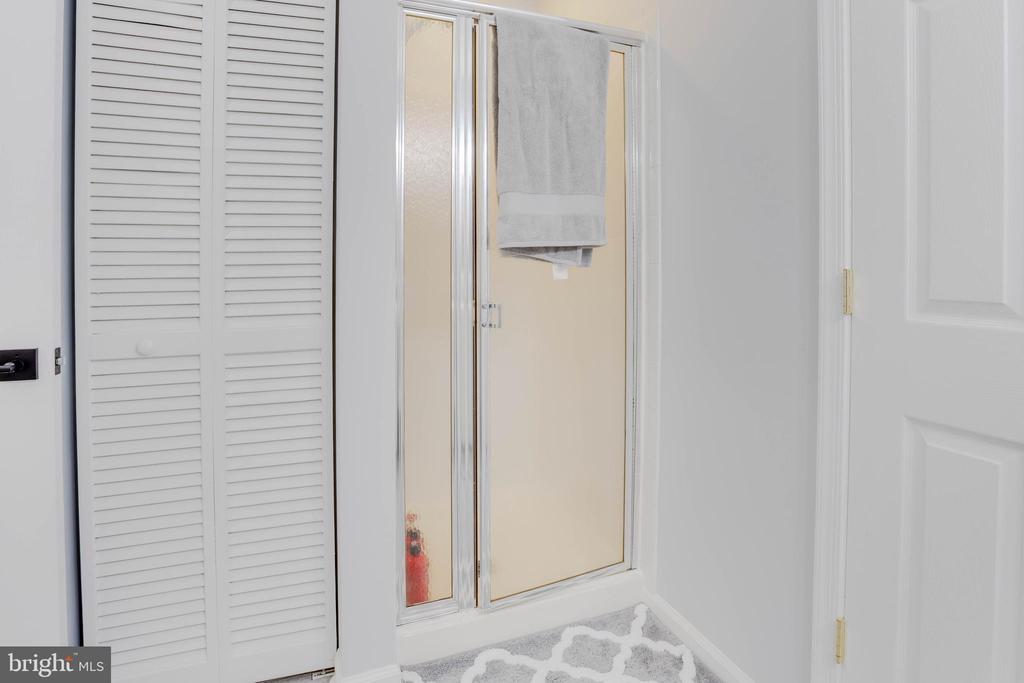 1049 GARDENVIEW LOOP #201