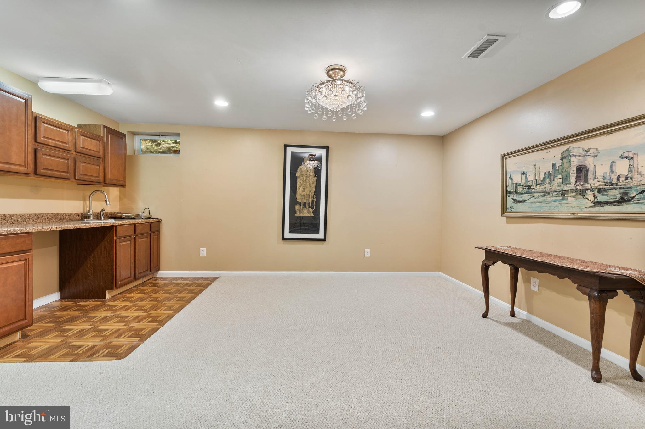 8135 CANCUN COURT