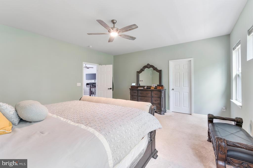 11408 LORDS LN
