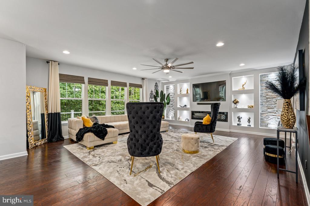 11408 LORDS LN