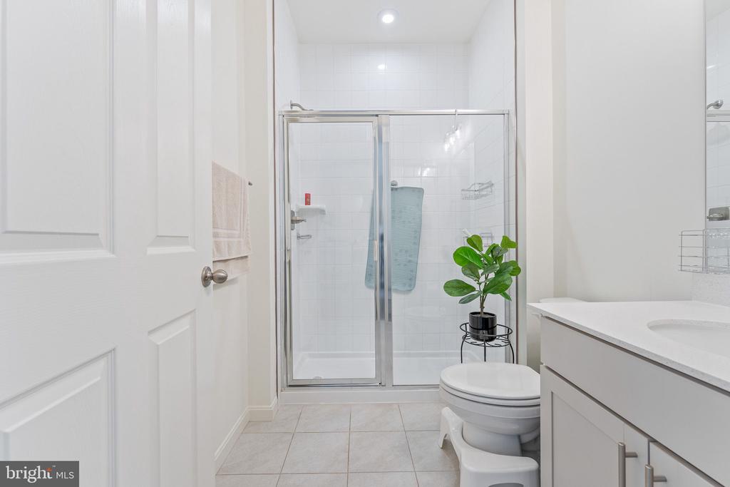 5402 REDGUM LANE
