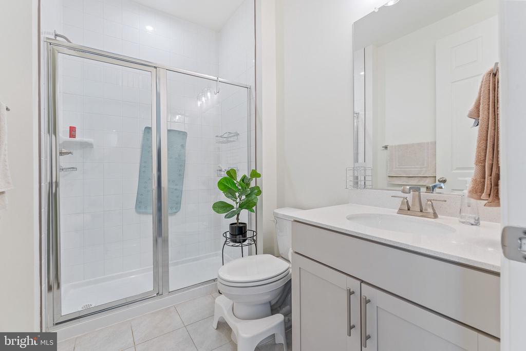 5402 REDGUM LANE
