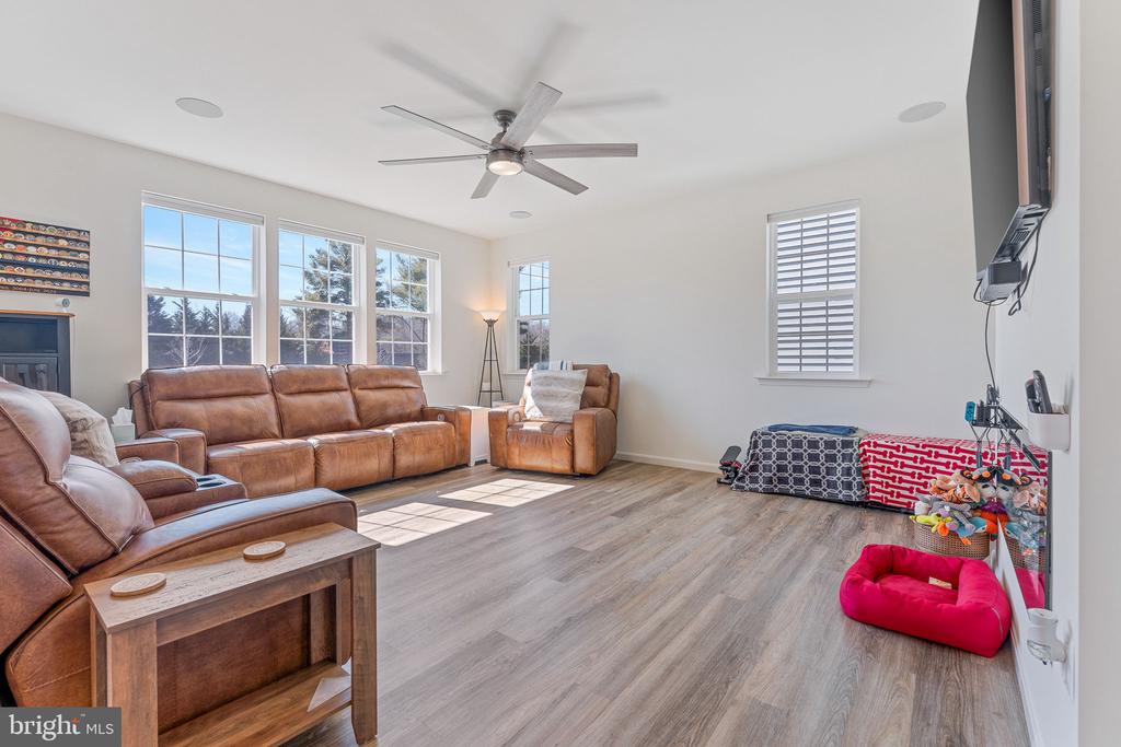 5402 REDGUM LANE
