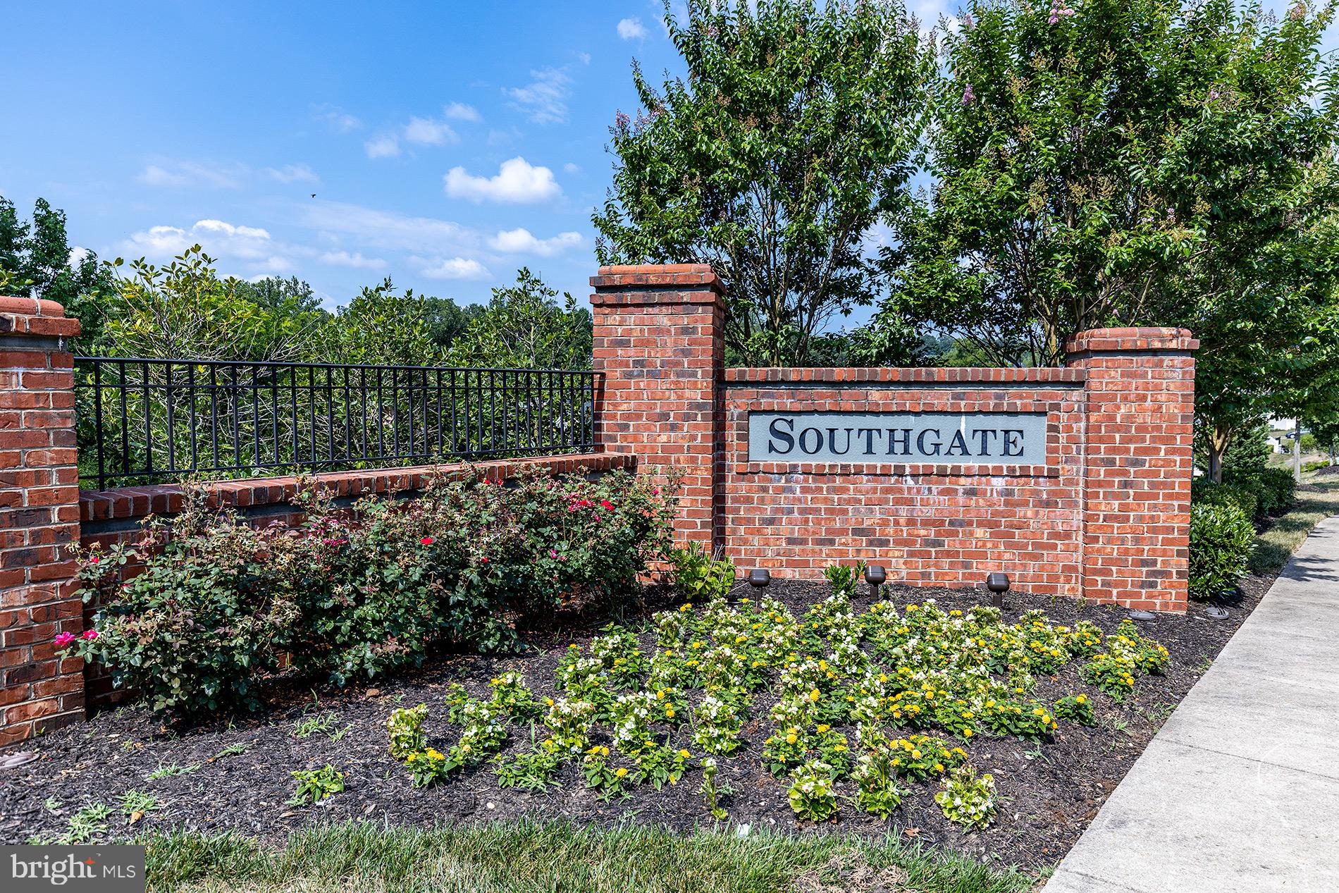 61 Bayside DRIVE