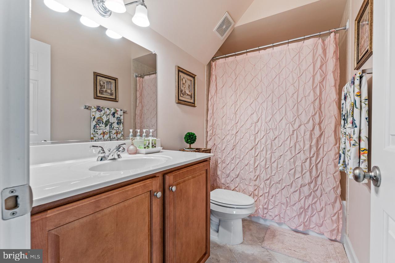 5 Gabriels Ln
