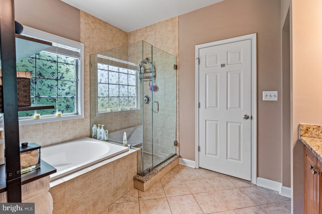 5 Gabriels Ln